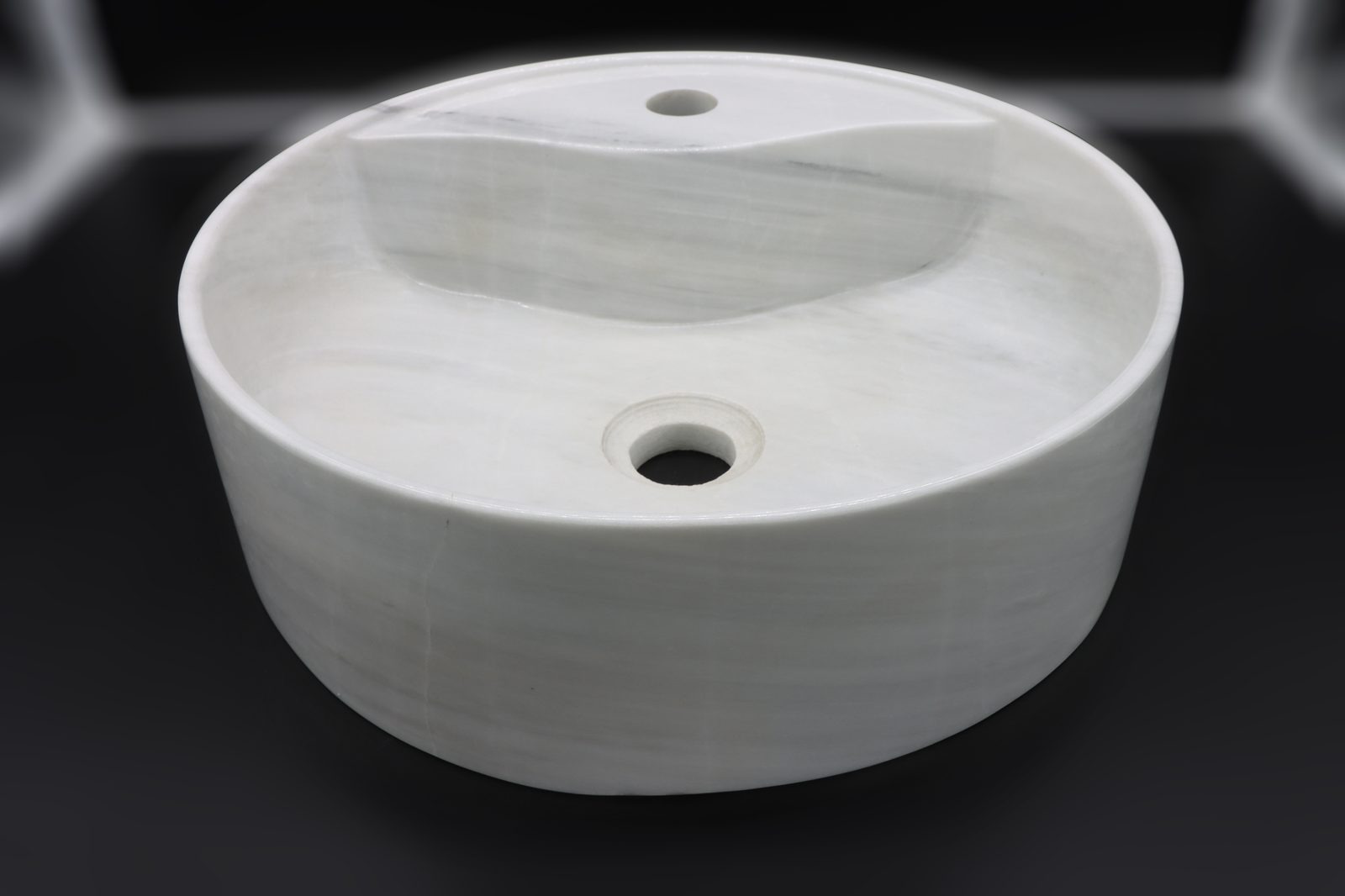 Stone Washbasin — Photo 03
