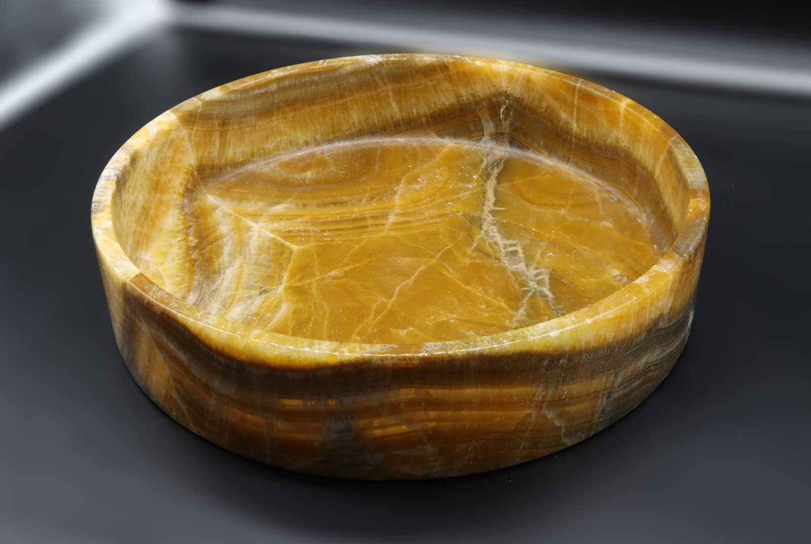 Stone Washbasin — Photo 11